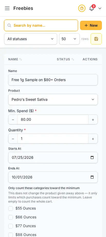 Editor de artículos gratis de DabDash mostrando una regla de recompensa guardada con configuración de umbral y producto — vista móvil