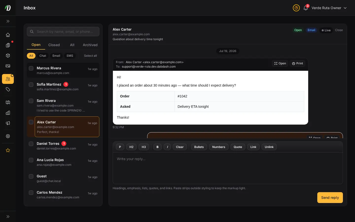 Hilo de correo en la bandeja de DabDash con Abrir e Imprimir a la derecha del encabezado De/Para y una vista previa HTML segura debajo
