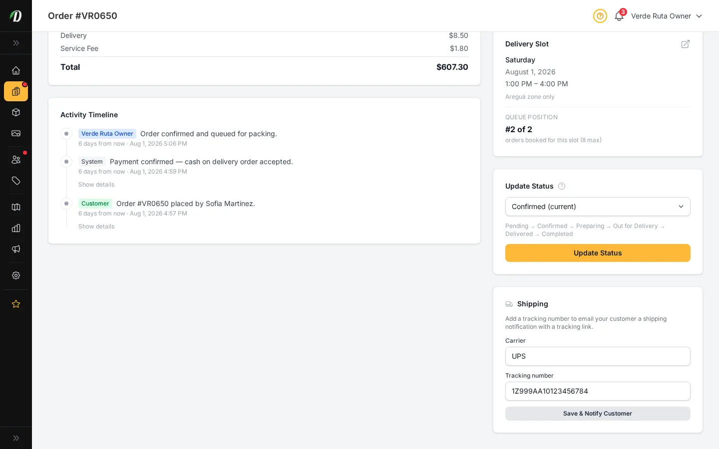 Página de detalle del pedido en DabDash mostrando la tarjeta Envío con los campos Transportista y Número de seguimiento y un botón Guardar y notificar al cliente