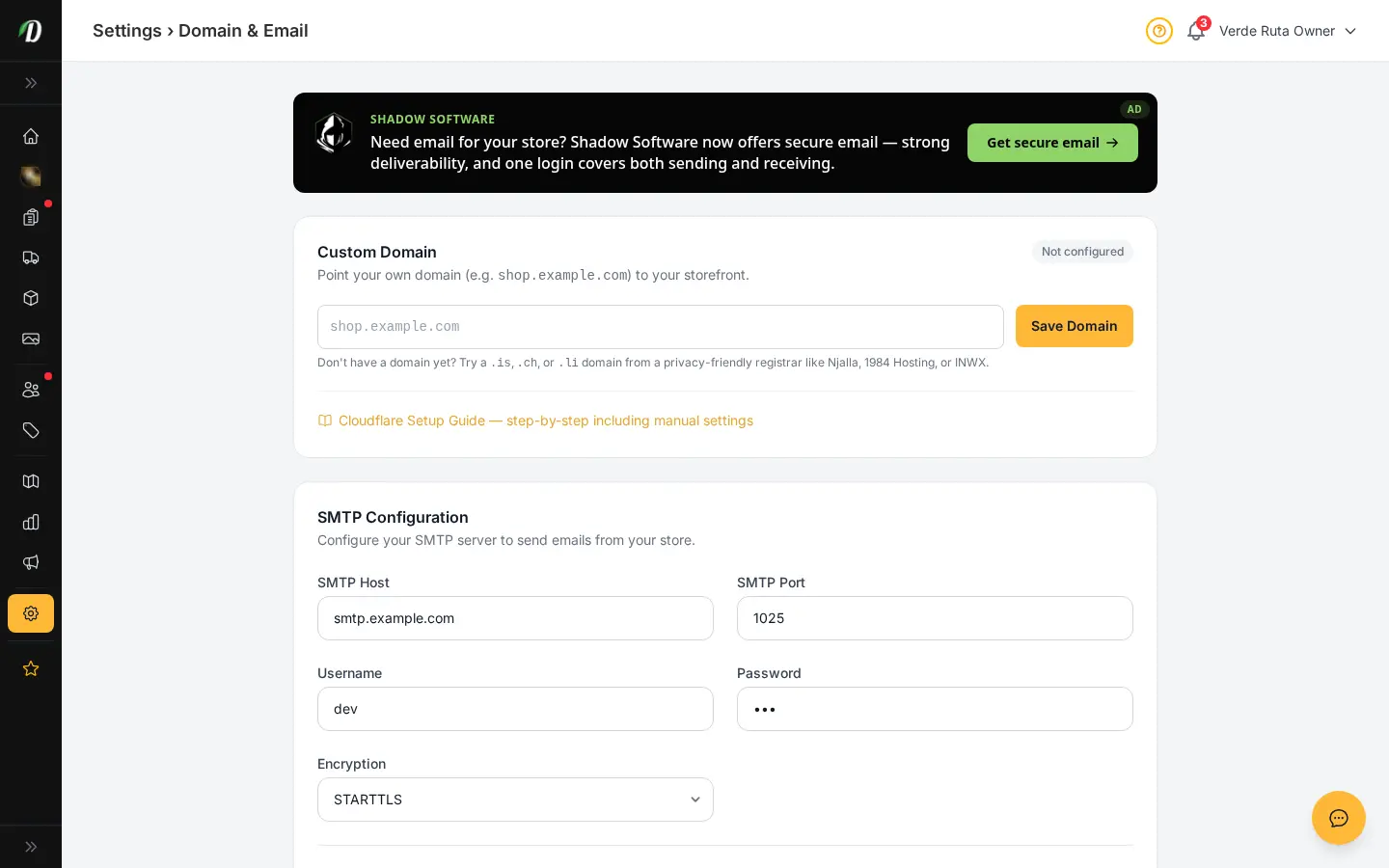 Configuración de correo de DabDash mostrando detalles del remitente, configuración de bandeja de entrada y controles de entrega de correo