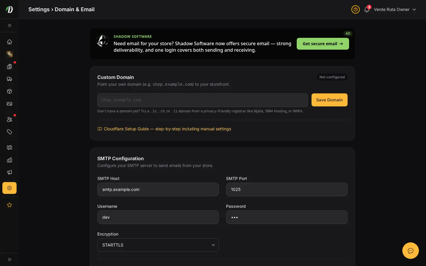 Configuración de correo de DabDash mostrando detalles del remitente, configuración de bandeja de entrada y controles de entrega de correo