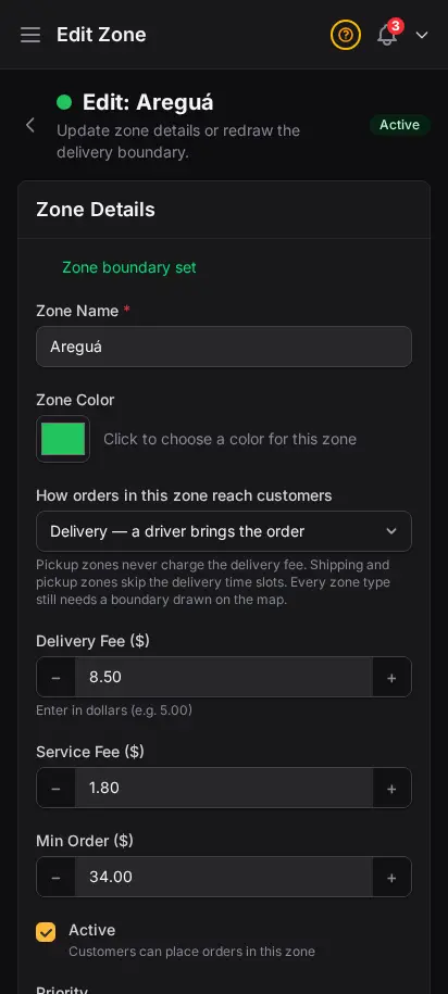 Editor de zona de reparto de DabDash mostrando un mapa trazado, configuración de tarifas y controles activos — vista móvil